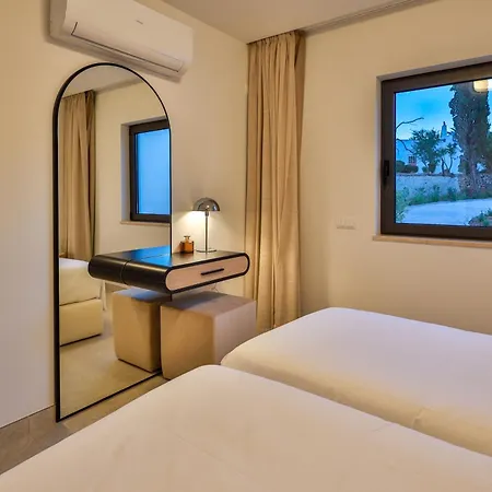 Primelife Aparthotel 3*