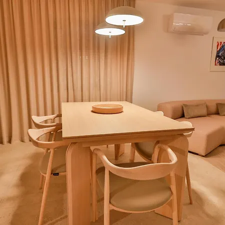 Primelife Aparthotel