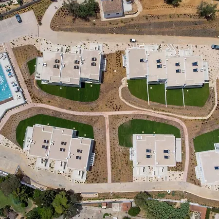 Primelife Aparthotel 3*