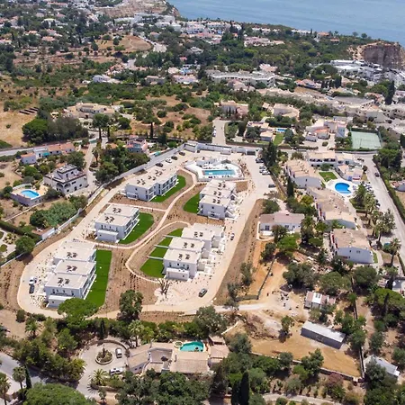 Primelife Aparthotel 3*