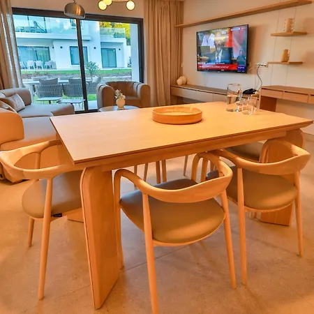 Primelife Aparthotel 3*